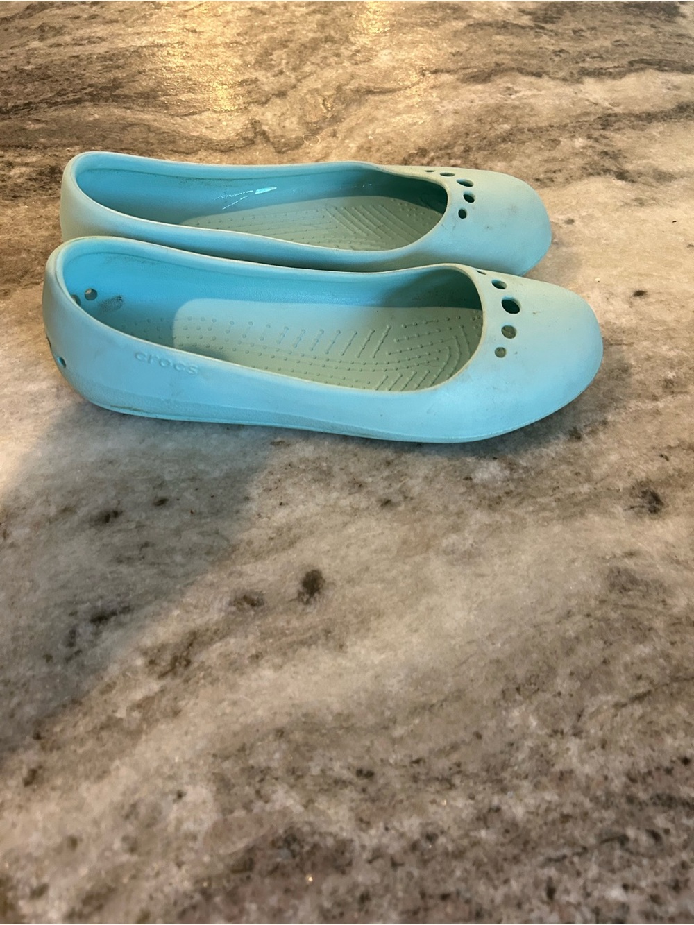 CROCS Women's Aqua Blue Slip-On Ballet Flats size 8